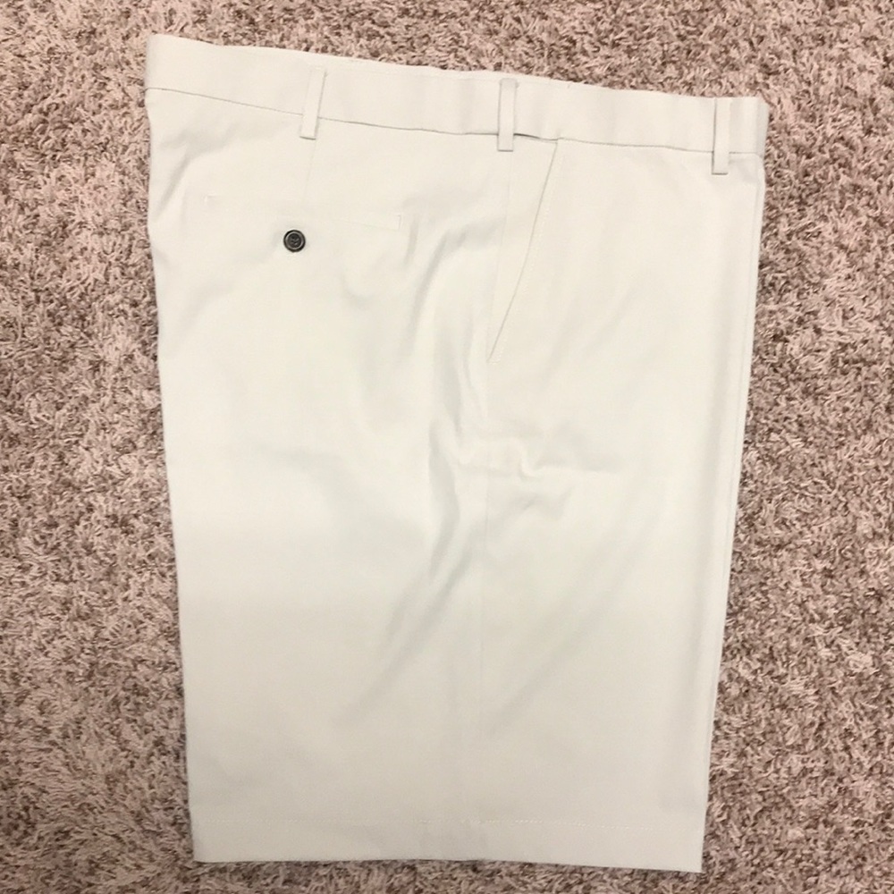 MEN’S SAVANE DRESS SHORTS SZ 40